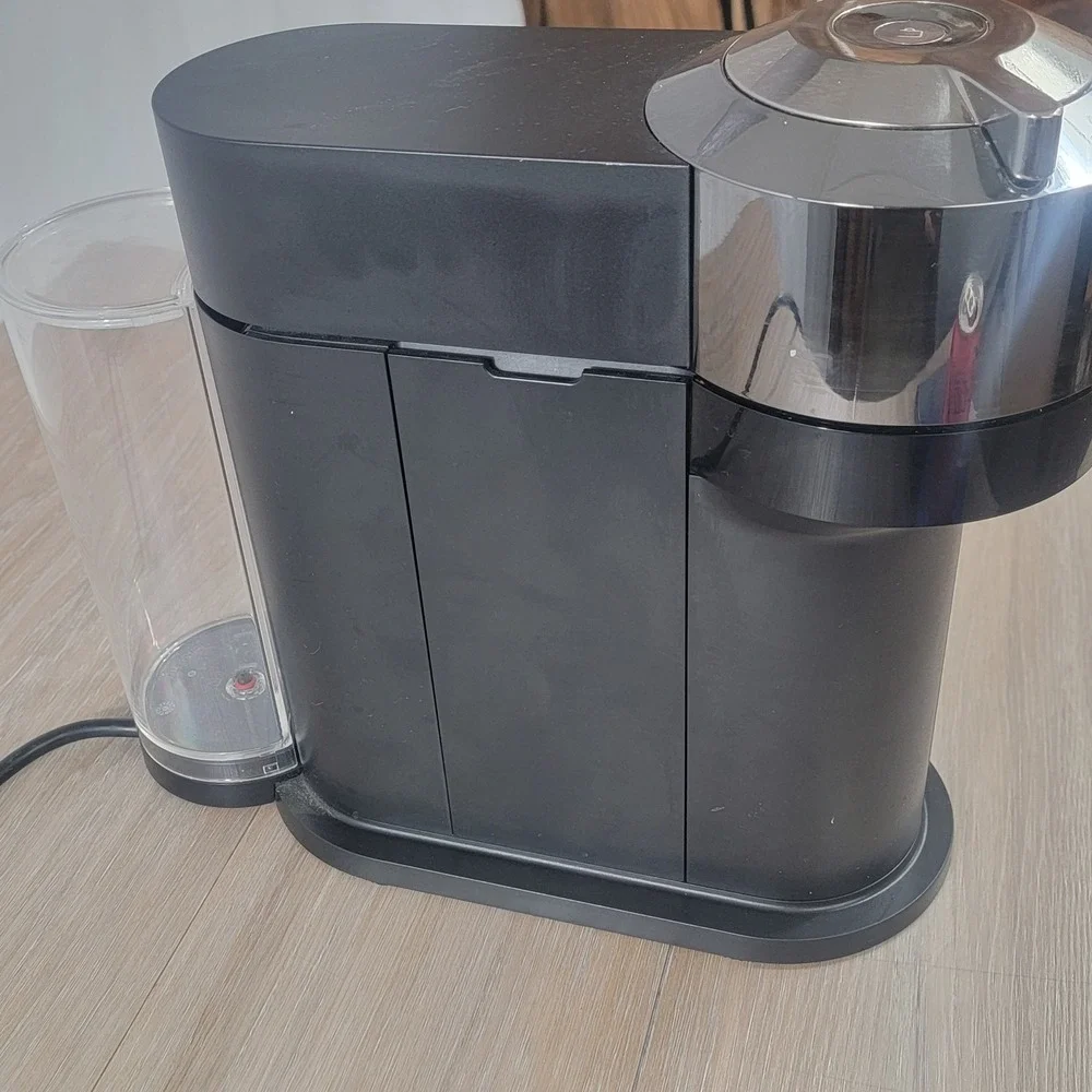 Nespresso Vertuo Next Deluxe Chrome Coffee and Espresso Maker Black GCV1
